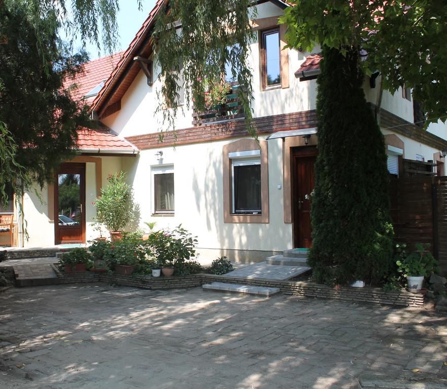 Vargapartman Szegedin Exterior foto