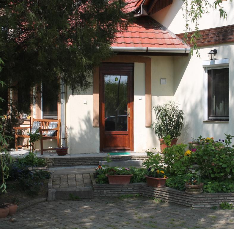 Vargapartman Szegedin Exterior foto